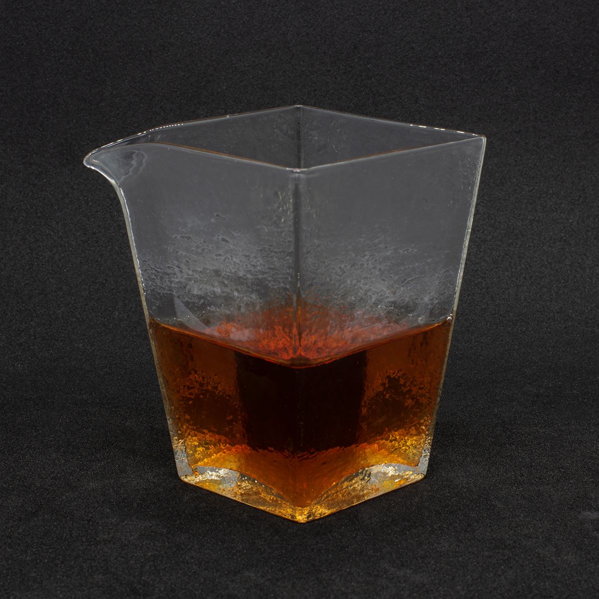 Taiwan-Ruby-Black-Tea-black-tea-colour